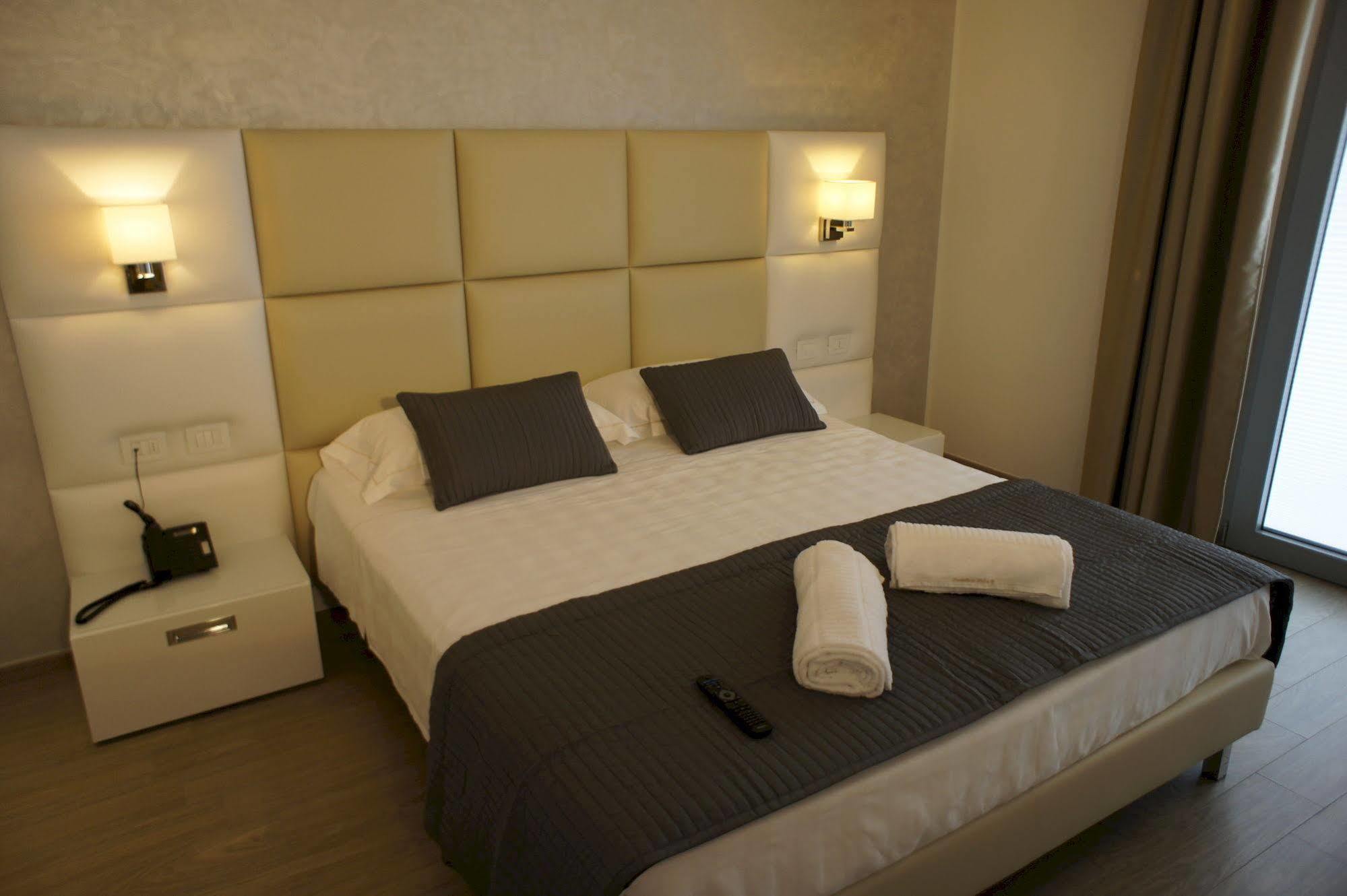 Hotel Al Veliero Pontevico Luaran gambar