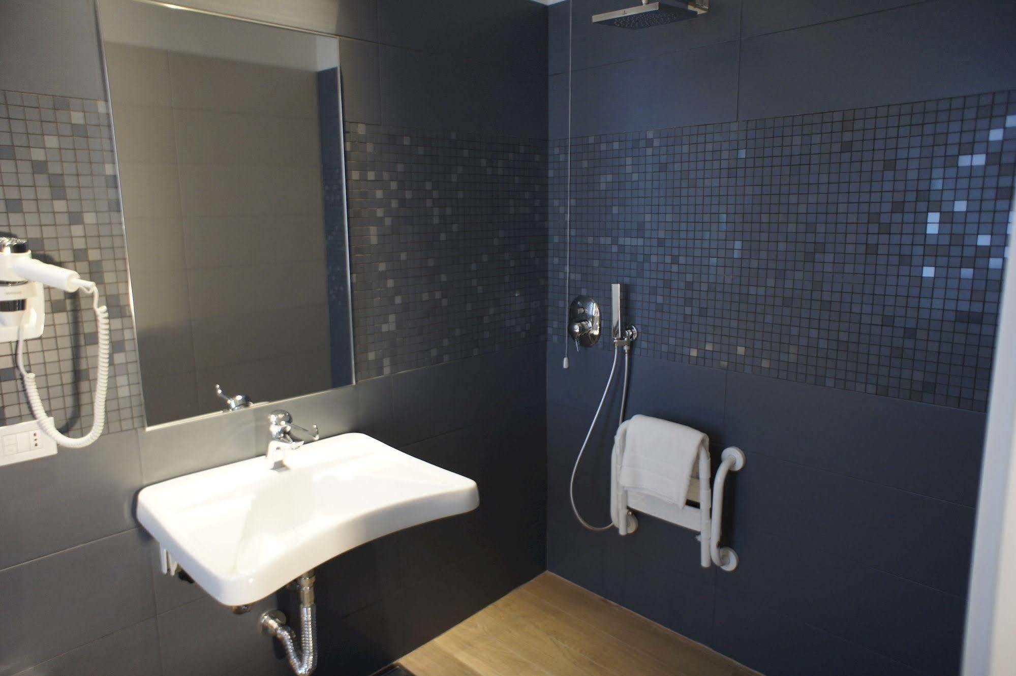 Hotel Al Veliero Pontevico Luaran gambar