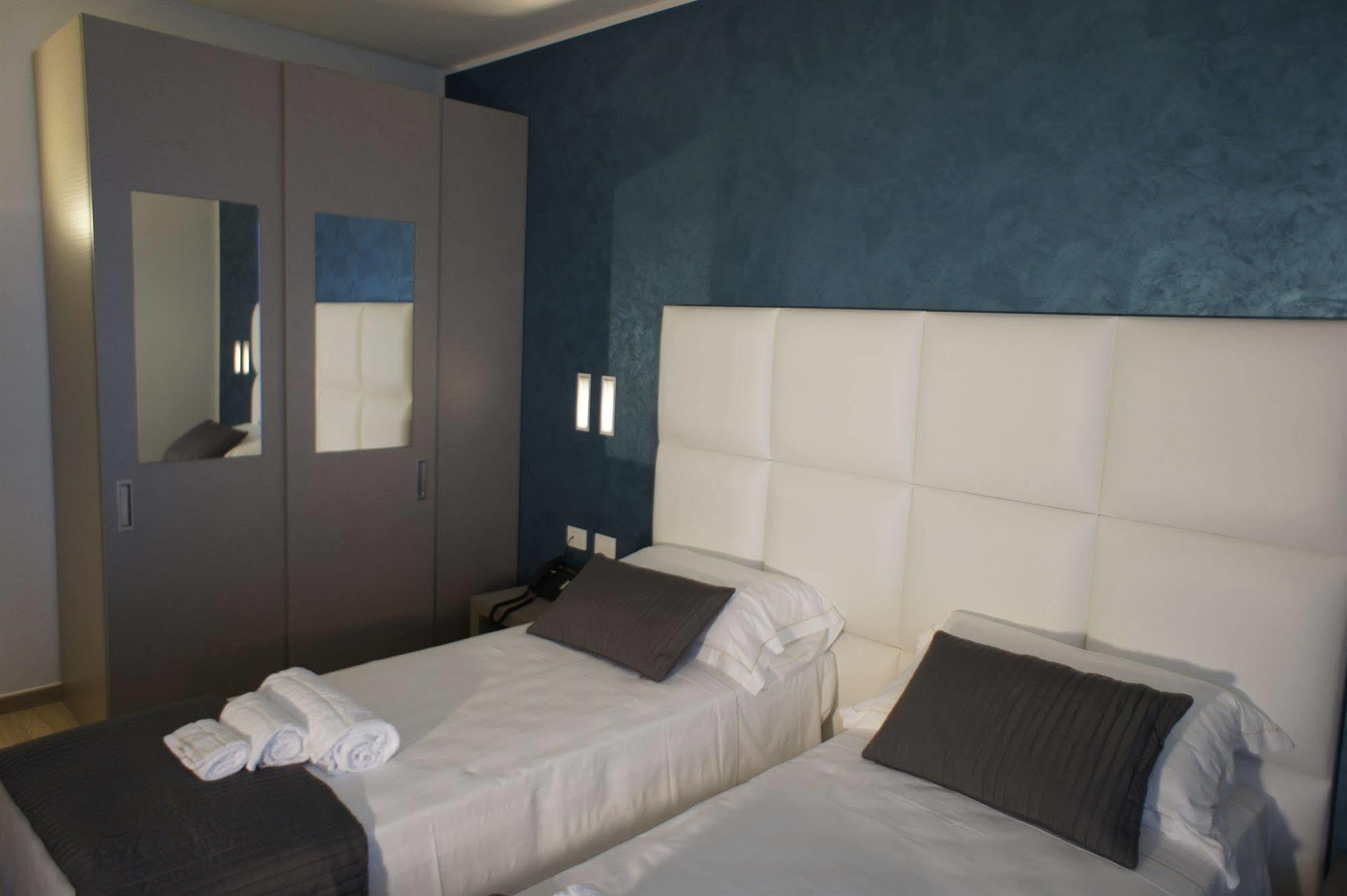 Hotel Al Veliero Pontevico Luaran gambar